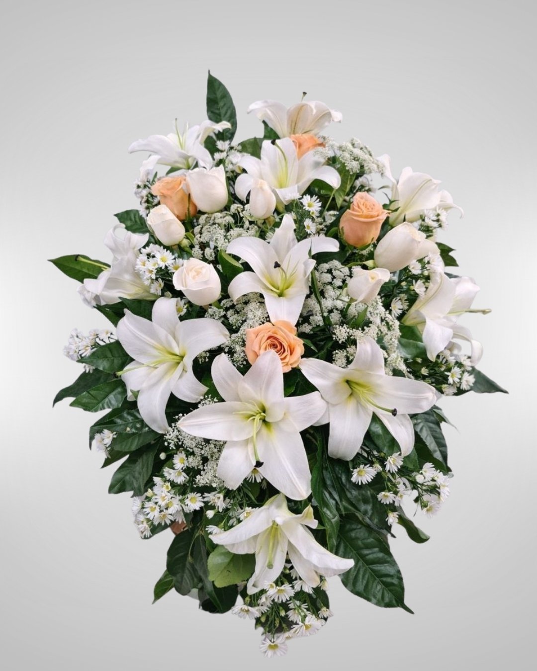 Aura Melocotón – Lágrima Fúnebre de Lirios Blancos y Rosas Durazno con Acentos Silvestres