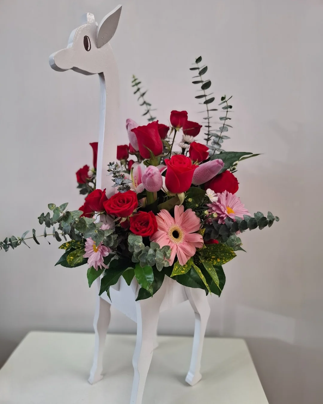 PRS-766 AURORA JIRAFA ROSAS ROJAS ELEGANTE | PRS-766